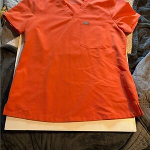 Figs Sunset Orange scrub set.